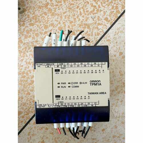 PLC控制器，型号TPM1A-20R-A，台湾