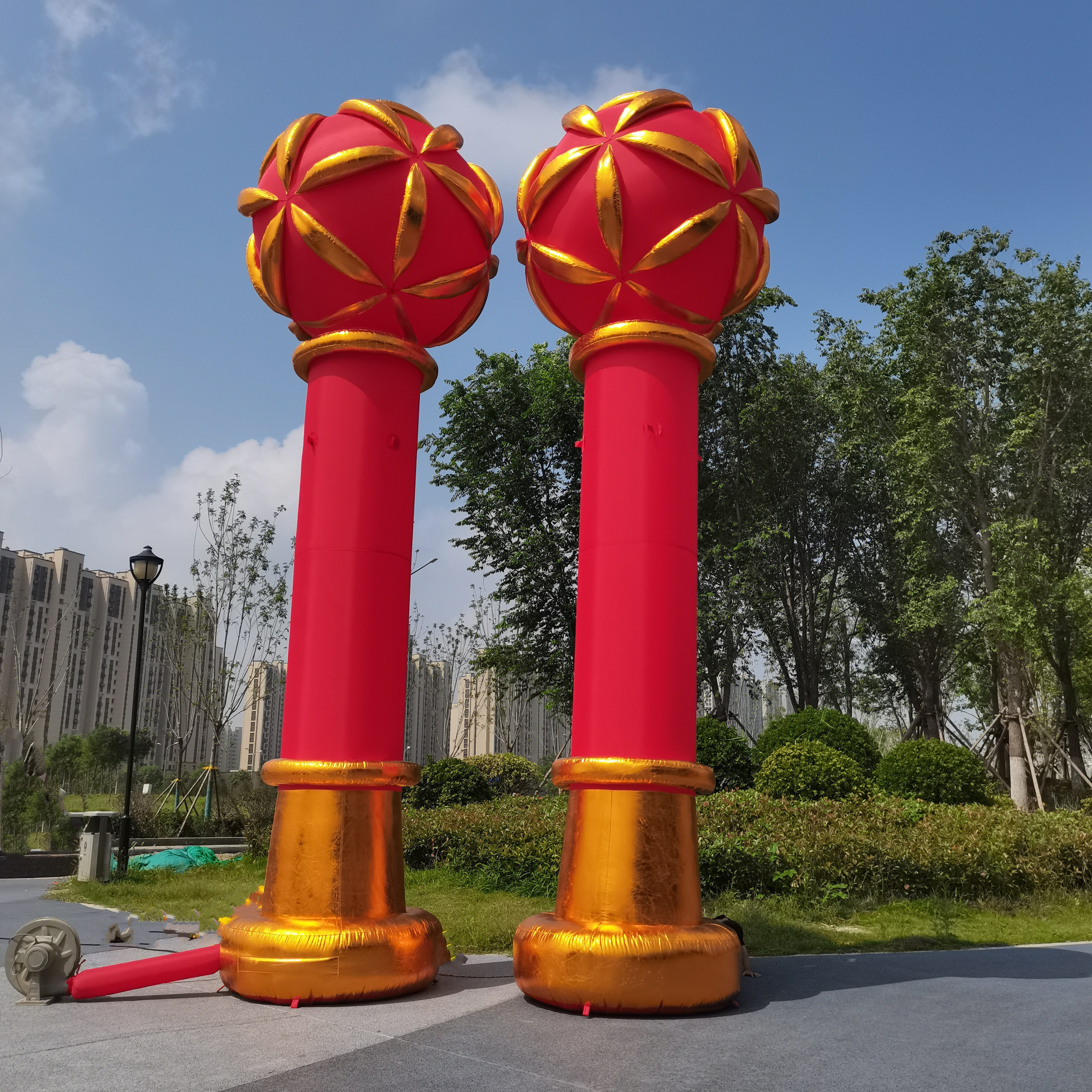 立柱拱门绣球柱充气团结柱庆典灯笼柱气模团结柱开业金绣球柱彩门