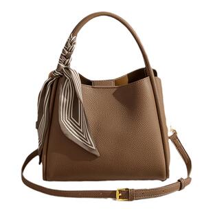 手提包包女2026新款时尚大气水桶女包送妈妈包包中年女士斜挎包女