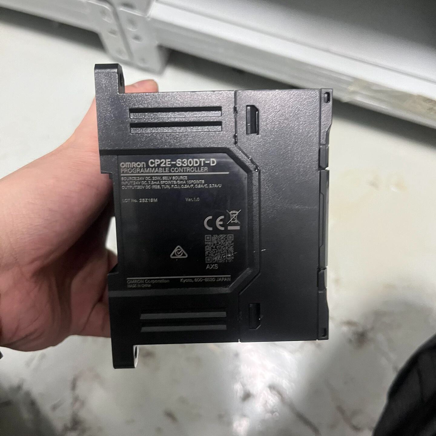 PLC可控制器 CP2E-S30DT-D