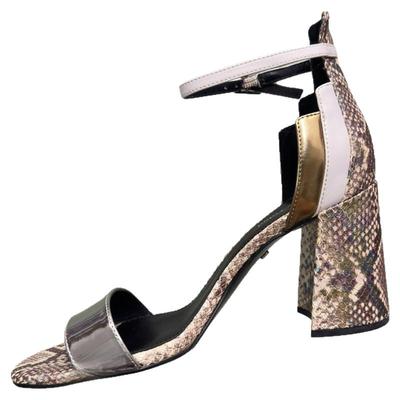 粗跟露趾拼色一字带时装凉鞋