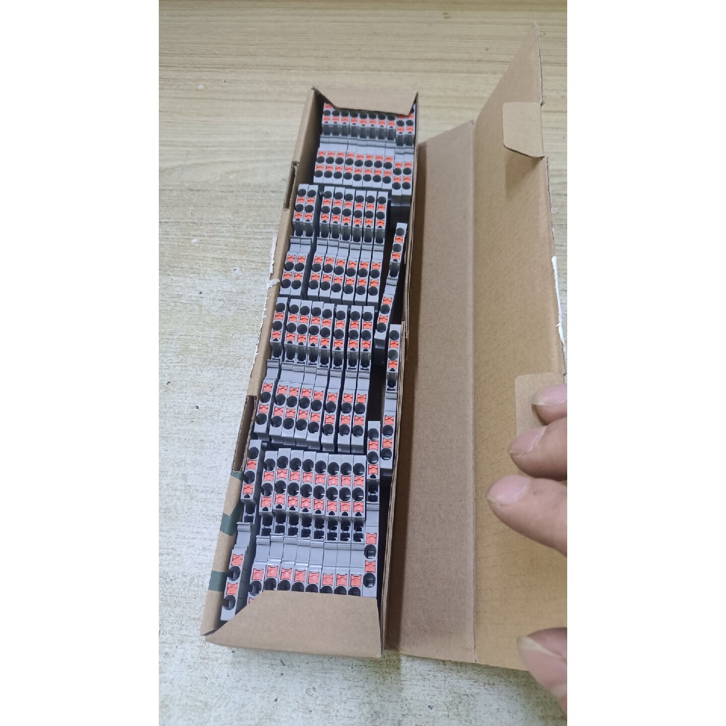 〔议价-可维修〕全新尤提乐接线端子