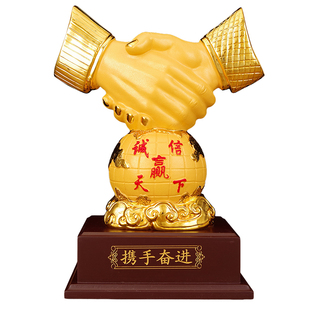 金色握手合作共赢摆件送领导董事长老板办公室装饰品客户开业礼品