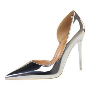 2026春夏季新款银色少女侧空法式高跟鞋细跟百搭性感尖头网红单鞋