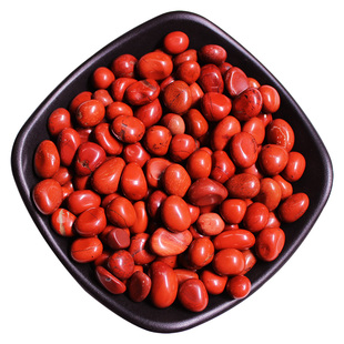 天然鸡血红碧玉碎料原石把完玉石籽料镶嵌摆件供曼扎宝石红色石头