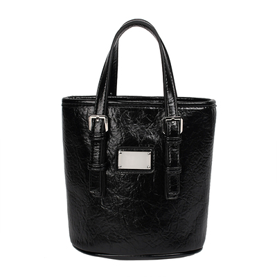 早秋时尚潮流铁牌水桶包手提斜挎