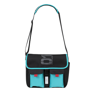 初音未来miku周边斜挎包男痛包大容量二次元动漫联名学生单肩包女