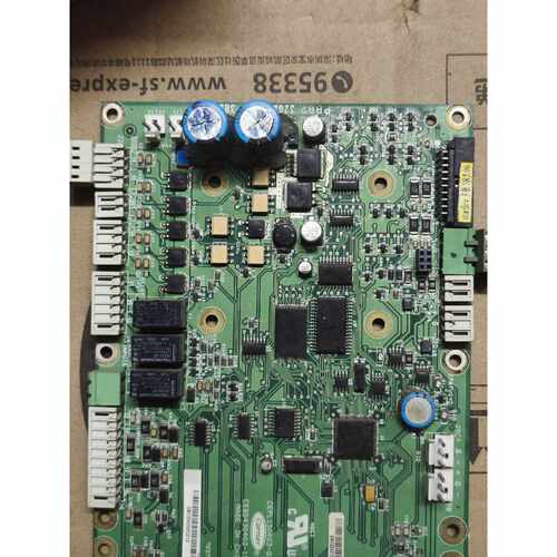 议价开利风冷螺杆机主板CEPL130403-02-R、CEBD4