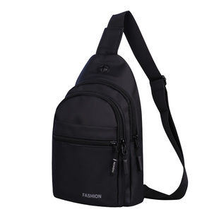 2025新款胸前包男士胸包男款大容量斜挎包男防水商务休闲多功能潮