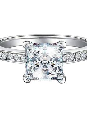 莫桑石碎钻四爪方形钻戒