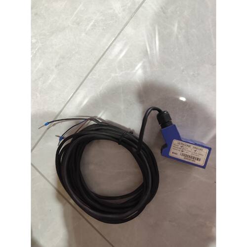 〔议价-可维修〕2个ULTRASONIC SENSOR超声波传感器 全新均有货