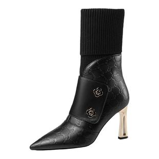 黑色真皮粗跟靴子女长筒靴尖头秋冬季新款气质高级感中筒靴高跟鞋