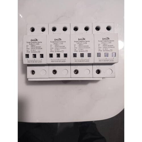 询价下单LeoJin浪涌保护器，型号LEU1-125，385V，4P