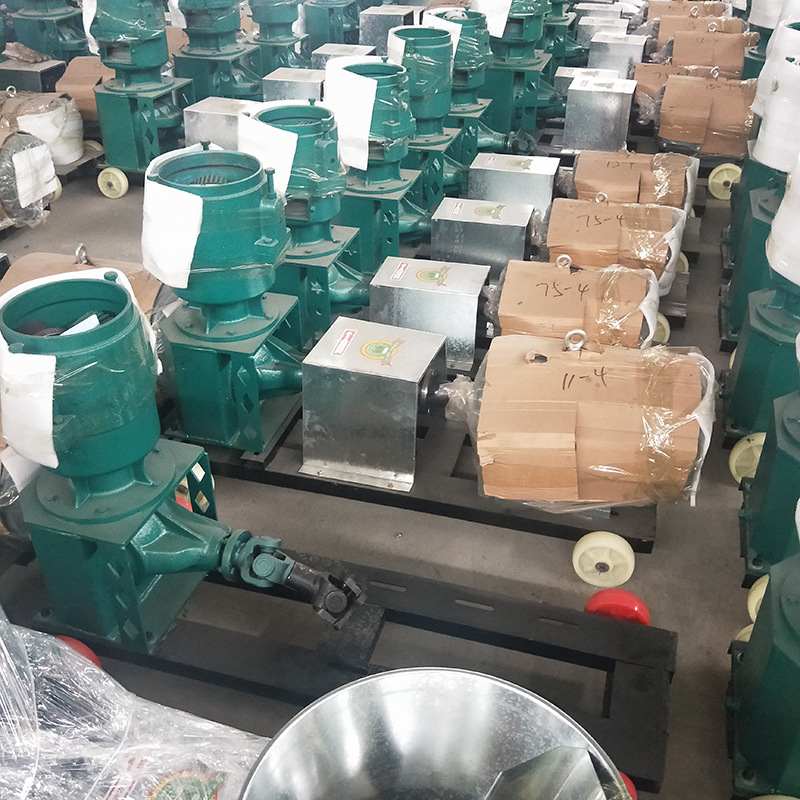 210型饲料颗粒机 鸡鸭鹅牛羊兔饲料机 玉米颗粒机设备生产线