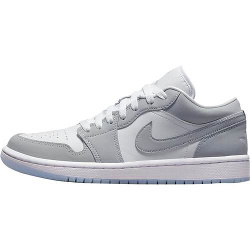 Nike/耐克正品 Air Jordan 1 女子低帮经典板鞋DC0774-105