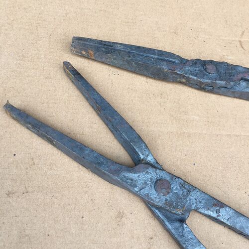 手工夹钳铁匠钳扁咀钳铝锭钳玻璃火钳打铁钳持物夹子产品钳工业钳