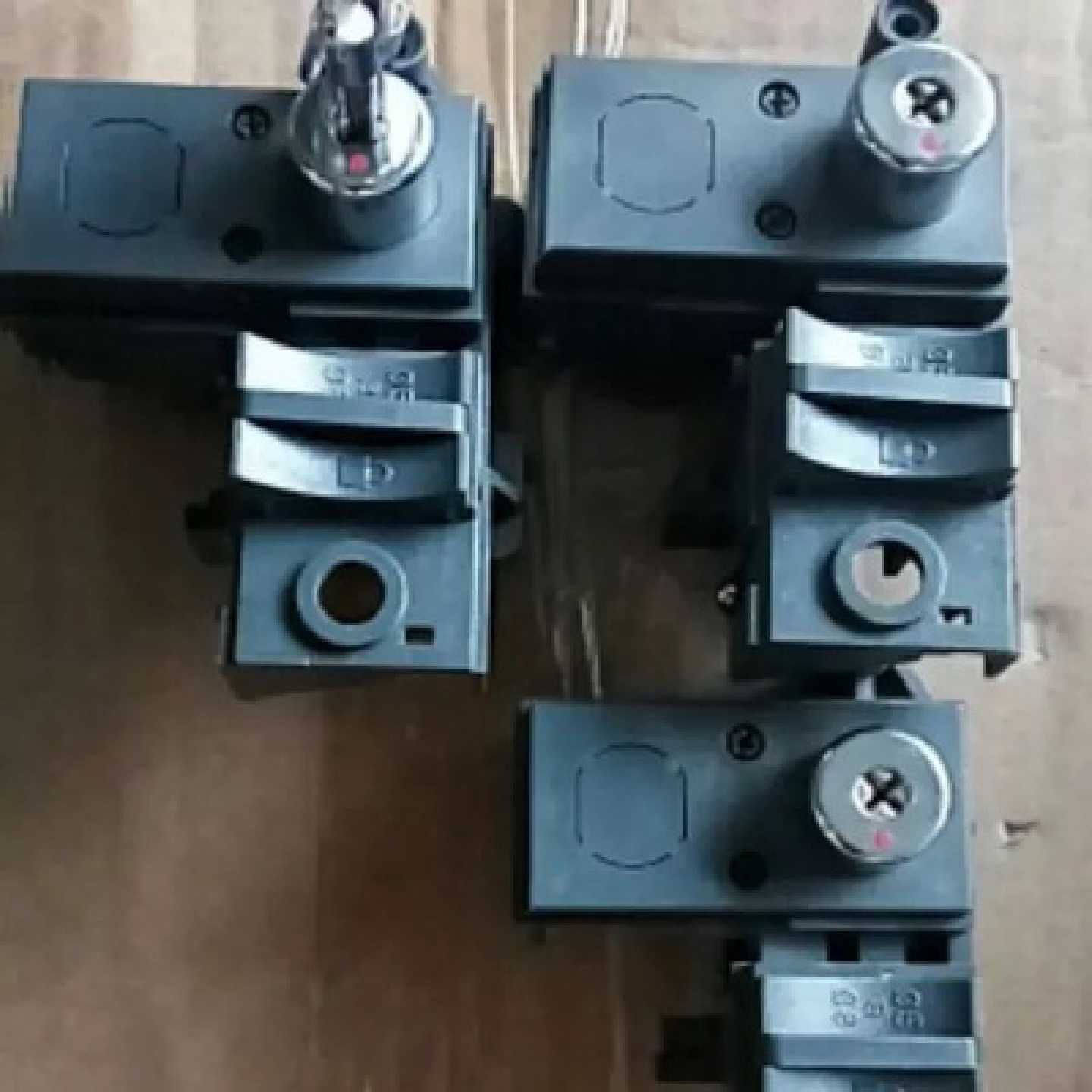 议价正品 施耐德 万能式断路器 三锁二钥匙 MT MVS MTE H系列