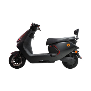 适用25款雅迪冠能T35防滑装甲贴纸车身加厚保护贴膜电动车改装件