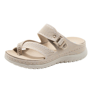 超轻可湿水线缝夹脚拖鞋女防滑外穿夹趾凉拖夏季妈妈鞋海边沙滩鞋