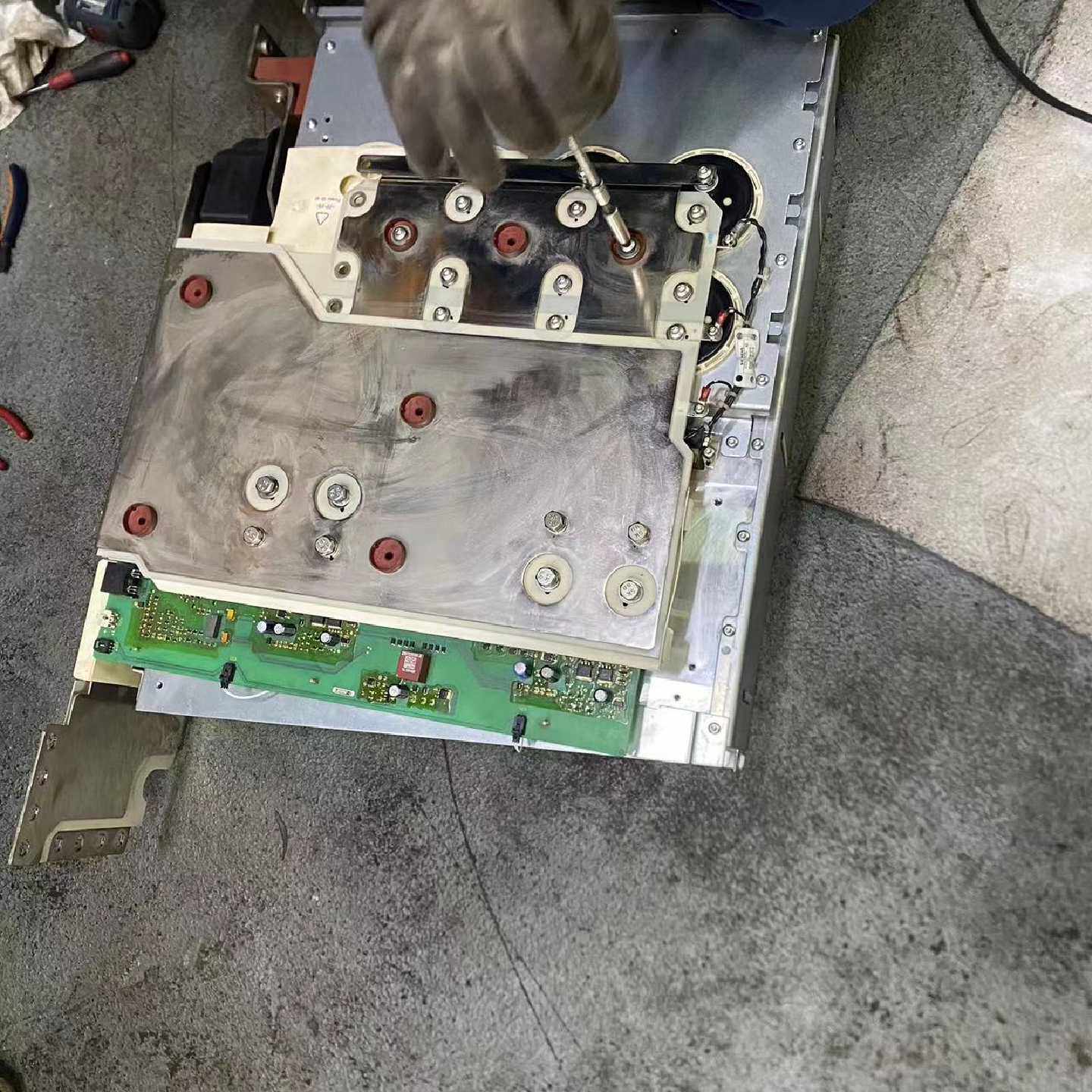 议价--西门子240系列变频器250KW，160KW 132KW维修