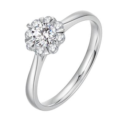 莱绅通灵手捧花18K金钻石戒指