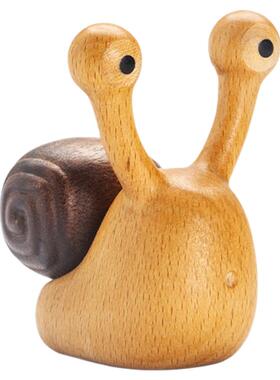 可爱的木质经络按摩梳子