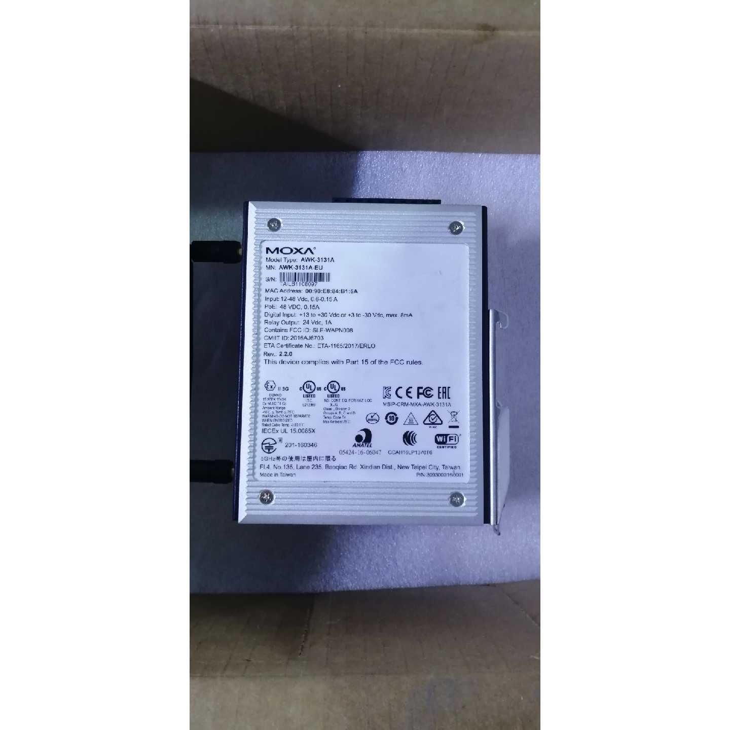 处理一套全新的MOXA魔莎网桥，型号AWK-3131-EU，议价
