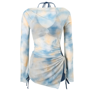 夏炎炎少女泳衣2025新款爆款纯欲绝美度假长袖防晒性感分体比基尼