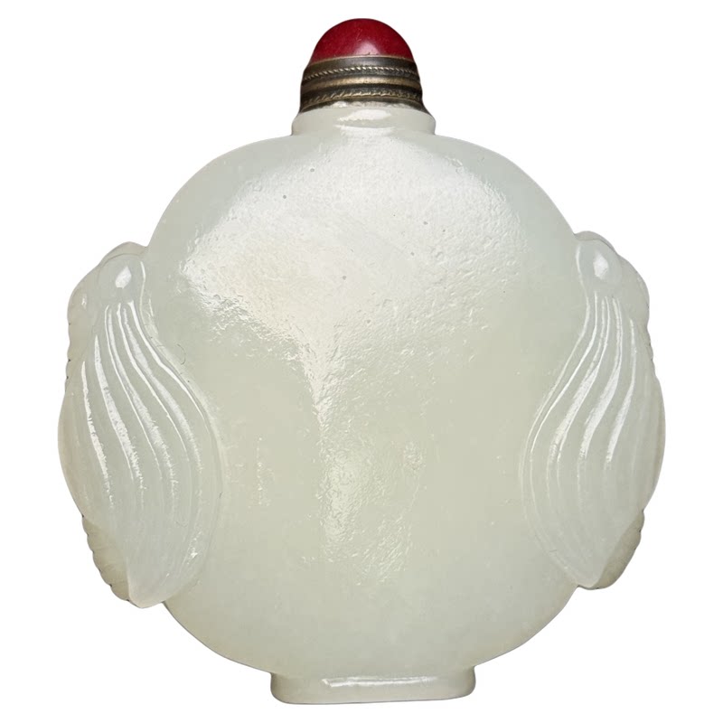 天然新疆和田玉玉蝉鼻烟壶孤品