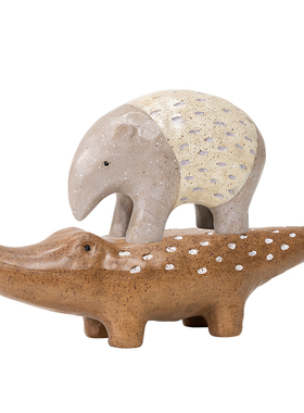 柏梵食蚁兽树脂工艺品摆设