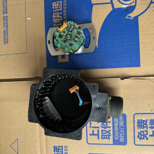 询价-安川编码器UTSIH-B17CK。 实物图