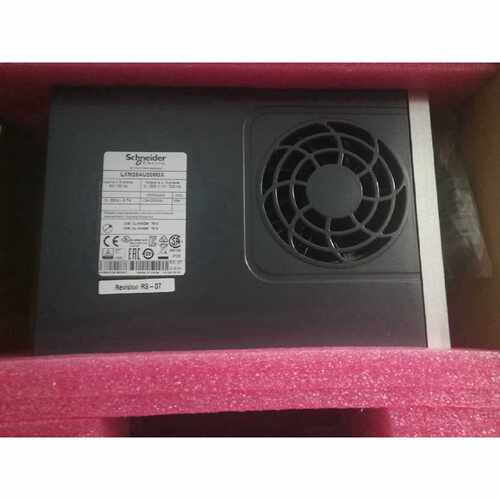 议价全新原装施耐德伺服驱动器LXM28AU04M3X现货质保一年