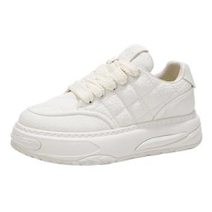 欧洲站男鞋2025新款冬季潮牌高级感运动休闲小白板鞋男生增高潮鞋