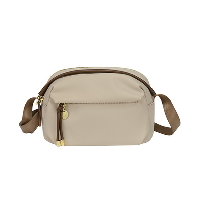 斜挎小包女2025新款轻便通勤单肩包潮休闲时尚手机包妈妈包零钱包