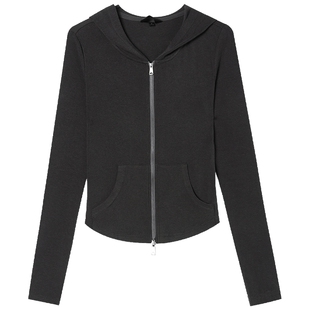 白鹿语休闲连帽拉链开衫外套25秋新款修身显瘦百搭长袖运动上衣