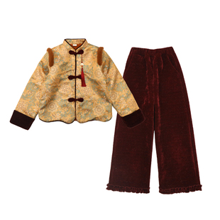 2026冬季新款超潮流古装女童年服黄色盘扣提花上衣木耳边裤脚套装