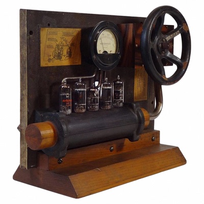 蒸汽车轮真空管电表照明装饰摆件