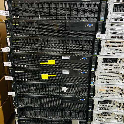 华为2288HV5准系统  2.5寸*8盘，双散热器，900议价