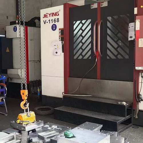 工厂定制模具制造注塑模具开发设计开模生产包料加工塑料配件定做