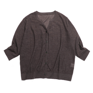 东雍 微透美学 精纺80支简约圆领五分袖宽松薄款羊绒针织小开衫