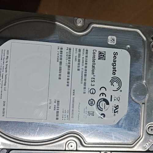 溢价-希捷 ST32000645NS   1个