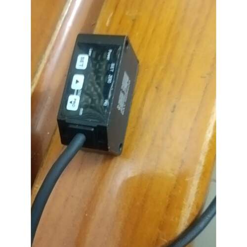 议价可维修激光位移传感器CMOS激光传感器650nm波长最大输出1mW带