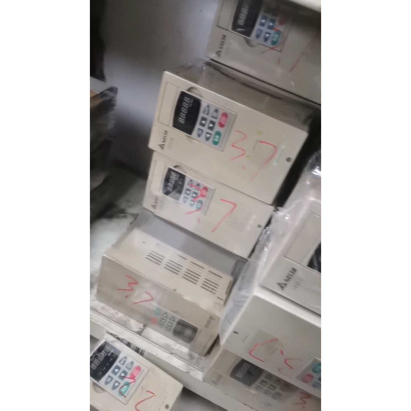 台达变频器VFD022B43B