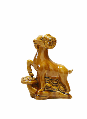 老神仙化解东北凸角陶瓷羊摆件