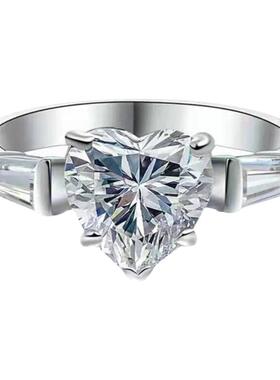 进口莫桑石PT950铂金异形爱心戒指简约奢华1克拉粉钻指环结求婚女