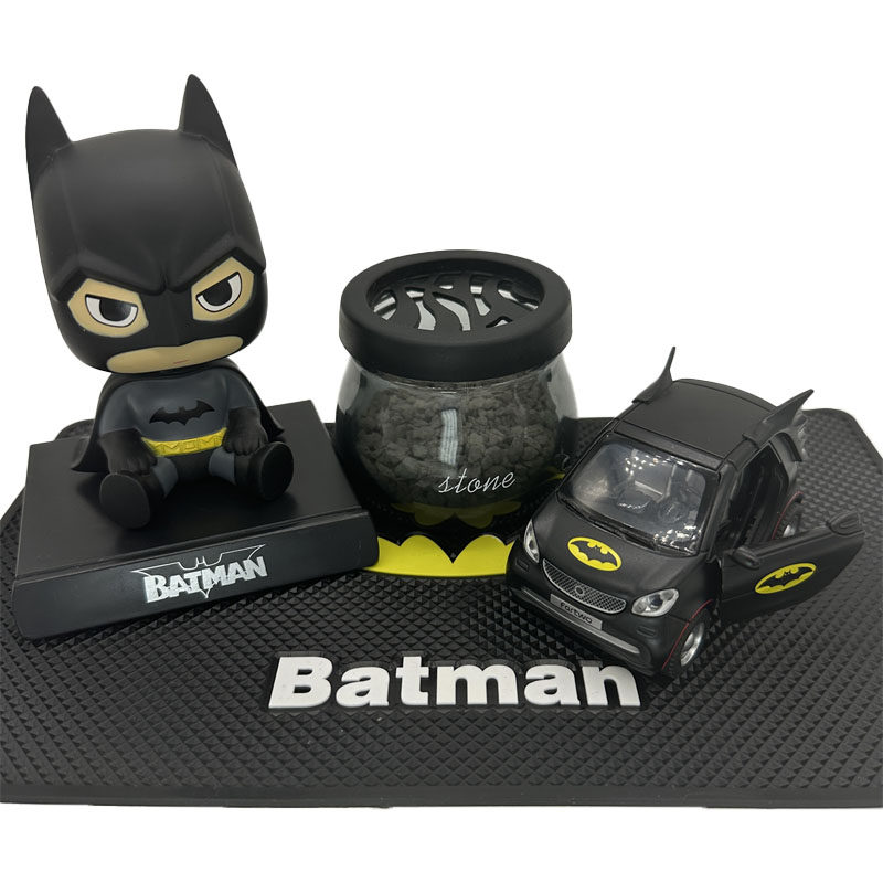 创意摇头蝙蝠侠batman汽车摆件网红高档大气车饰车载车内装饰品