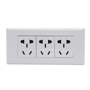 正泰开关插座面板正品118型 新国标三位 十五孔 15孔原九孔插座白