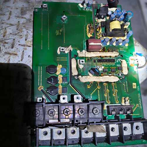 询台达C2000 CP2000系列18.5kw 22kw 30