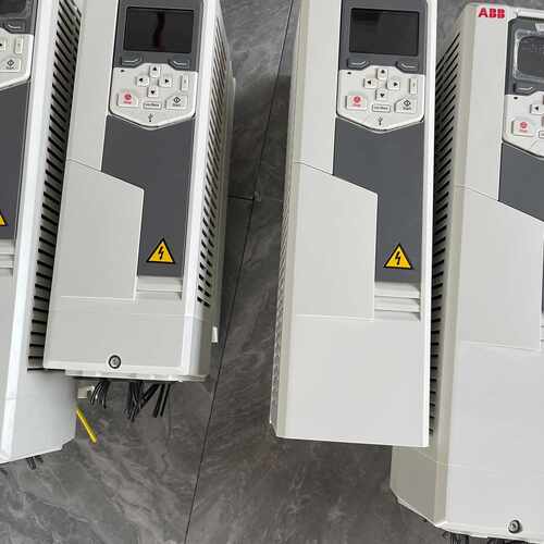 580系列变频器ACS580-01-012A7-4 9