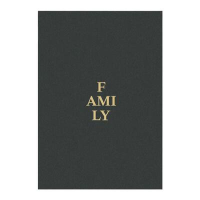 预售 Family: A Contemporary Portrait By Magnum Photographers And Guest Artists Flammarion 3 Flammarion